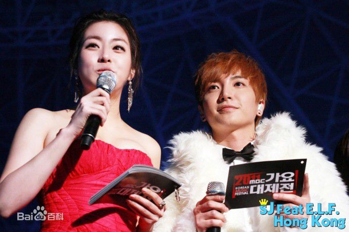 http://www.newswatch247.com/pics/star/pic/2332a19b33e82897addeea17ea7b7b97.jpg