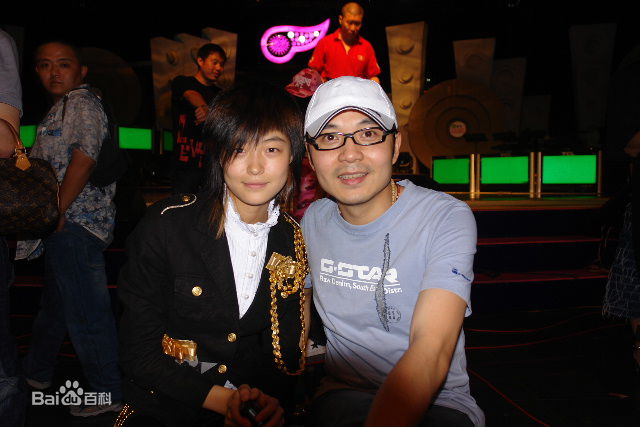 http://www.newswatch247.com/pics/star/pic/24b30c3d85cb1d2458d748cc58dcff26.jpg