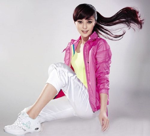 http://www.newswatch247.com/pics/star/pic/256694fa25f8306eccb14643079ee9f9.jpg