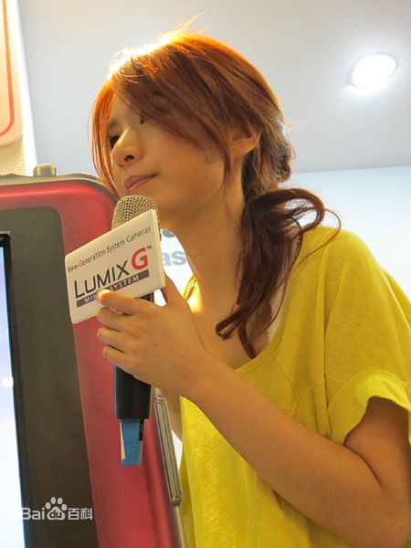 http://www.newswatch247.com/pics/star/pic/26f9a6e25bdfc98ccd7b8fbca6cb9173.jpg