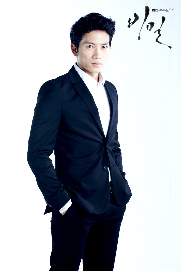 http://www.newswatch247.com/pics/star/pic/2762792eb9d81d1f494ef2561de31e99.jpg