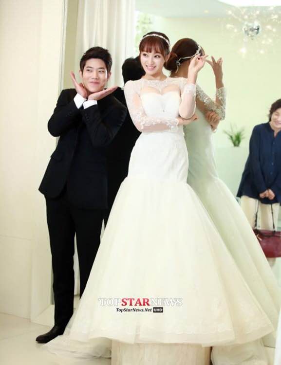 http://www.newswatch247.com/pics/star/pic/27d2cf7a0d9f396185cf9086fbb80ae7.jpg