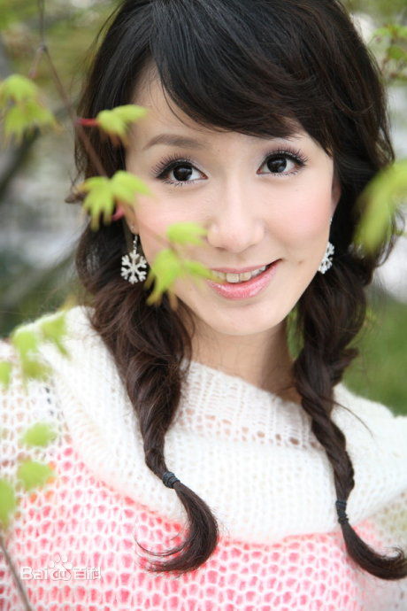 http://www.newswatch247.com/pics/star/pic/27efe83bb1a34acbcdf2dc5fa4f198fe.jpg