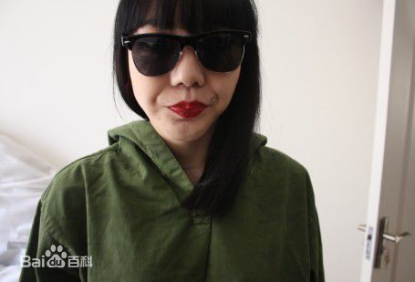 http://www.newswatch247.com/pics/star/pic/2a39bfc6be8e5ae3f7e2024e06dd8635.jpg
