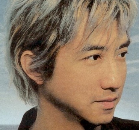 http://www.newswatch247.com/pics/star/pic/2afa/d7da1f78ddabb1085a190da8b2dc.jpg