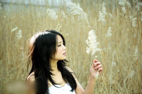 http://www.newswatch247.com/pics/star/pic/2ba8dff32bfc7636be28f23a51590825.jpg