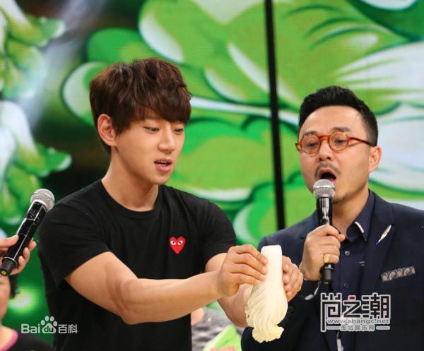 http://www.newswatch247.com/pics/star/pic/2bb4172cfdc06e8a4ab6f3e760ef3dea.jpg