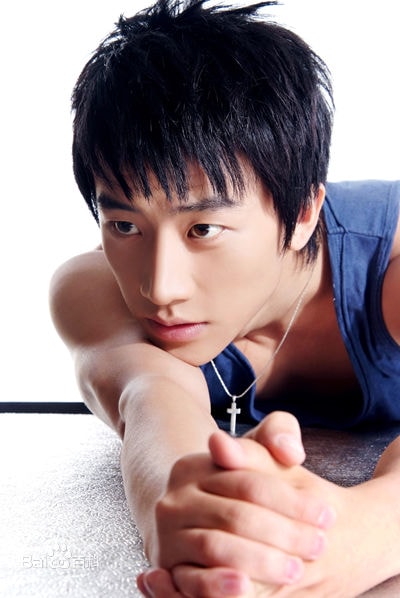 http://www.newswatch247.com/pics/star/pic/2c3b363b8118dc76498b32e948b1b9a9.jpg