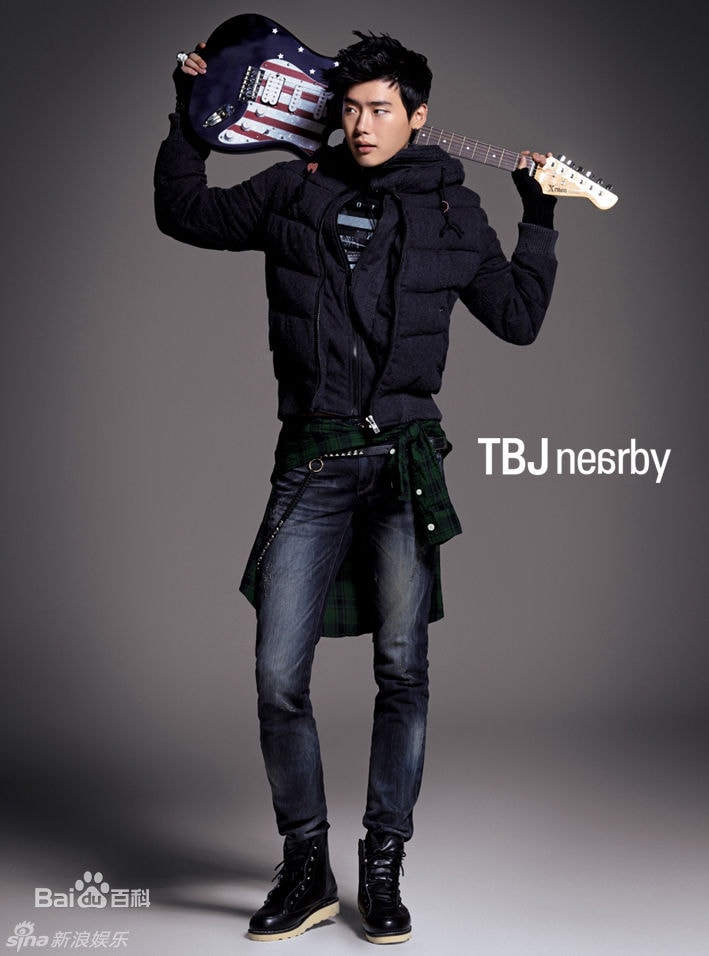 http://www.newswatch247.com/pics/star/pic/2dbc4a6191eba7321f7ad132a50f0a81.jpg
