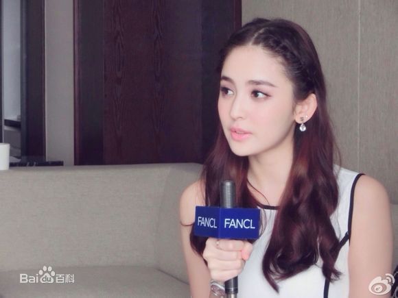 http://www.newswatch247.com/pics/star/pic/2df2517c22fd49ef496b122348d1e537.jpg
