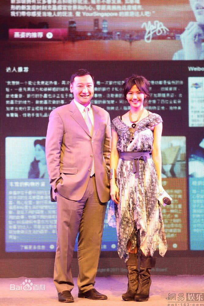 http://www.newswatch247.com/pics/star/pic/2e16d260d7be5a67e8af5b8e13c25440.jpg