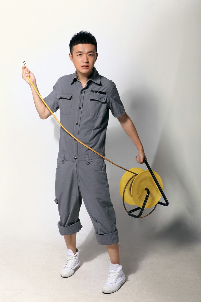 http://www.newswatch247.com/pics/star/pic/2e27d37b5a58c33115a37372598e7cad.jpg