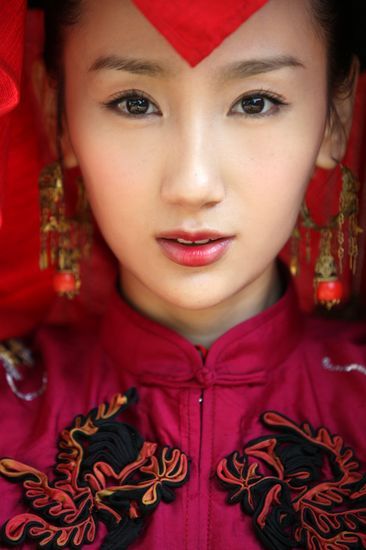 http://www.newswatch247.com/pics/star/pic/2e31/daea23f5fa19db47318e4fab0a74.jpg
