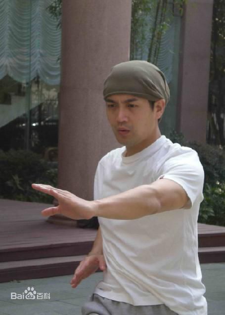 http://www.newswatch247.com/pics/star/pic/2e6eeab1199b3850b49abac3e067c5a6.jpg