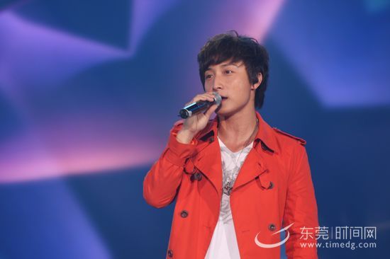 http://www.newswatch247.com/pics/star/pic/2ef1/eaf962ff67884ee817022bfe43ce.jpg