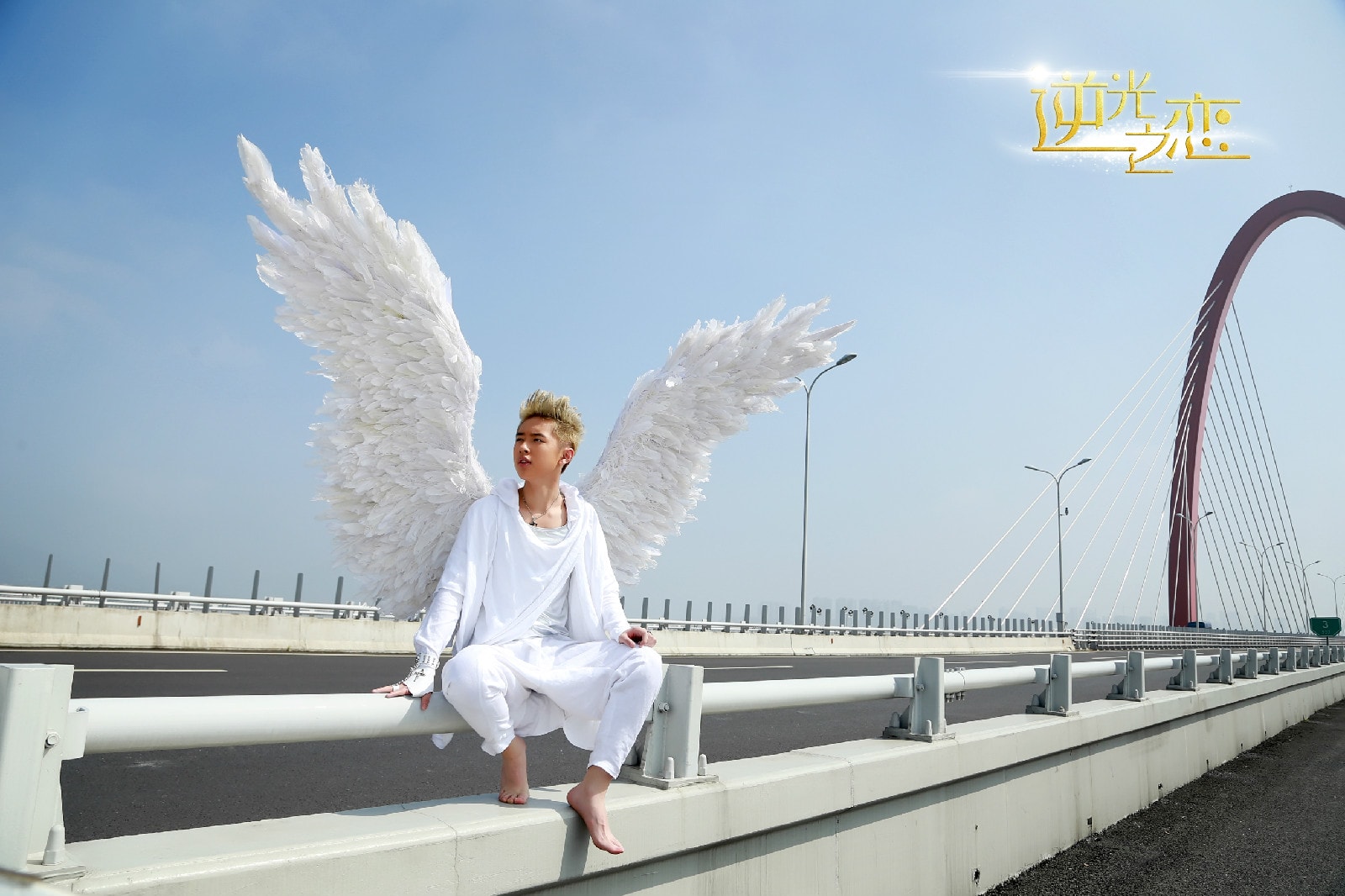 http://www.newswatch247.com/pics/star/pic/2f78daf815a7b910d0a35eabf3131eb4.jpg