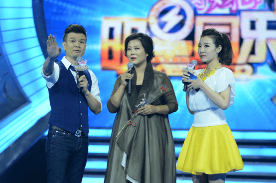 http://www.newswatch247.com/pics/star/pic/2fd6655cbc09a0be07a2f127010b59b6.jpg