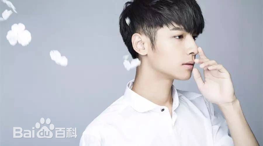 http://www.newswatch247.com/pics/star/pic/302bd749c74f2d46c080572b9c30741b.jpg