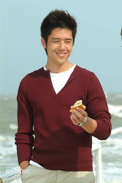 http://www.newswatch247.com/pics/star/pic/30fb3ae464fd90d1ce14a8b8ba75d5e3.jpg