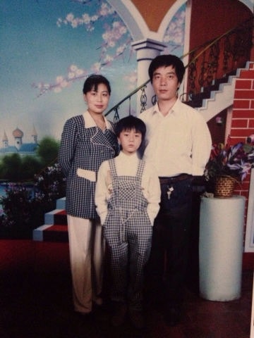 http://www.newswatch247.com/pics/star/pic/3103/c1ff125152723f38bab177d52b6f.jpg