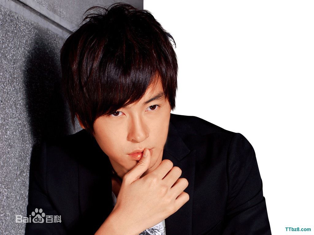 http://www.newswatch247.com/pics/star/pic/323260c597589bb243f9f0c5a7cb6d4a.jpg
