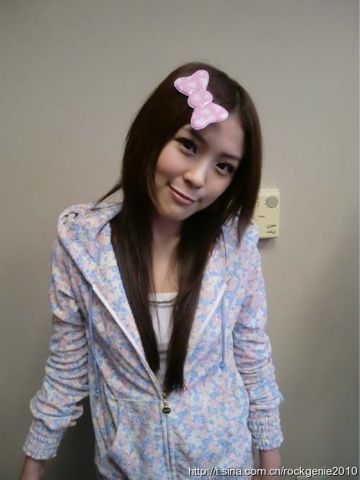 http://www.newswatch247.com/pics/star/pic/32e055dc72ceb7f8f4382e26fd3e4570.jpg