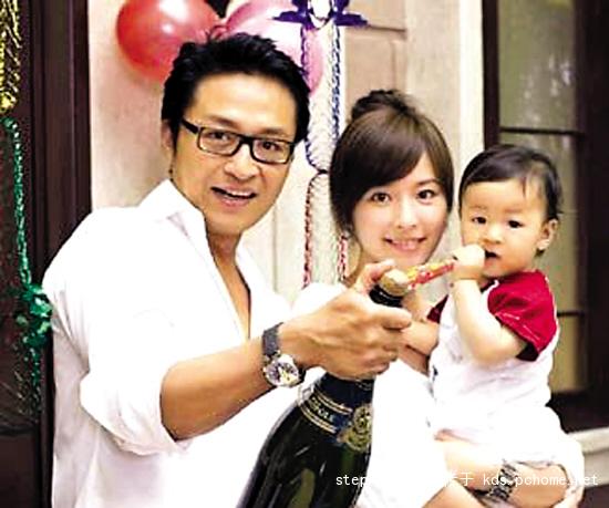 http://www.newswatch247.com/pics/star/pic/335c/c90cb60b5d1efa3e75ff996f90ff.jpg