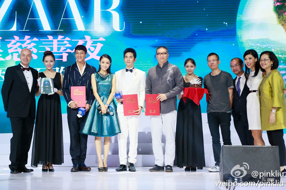 http://www.newswatch247.com/pics/star/pic/33d8/e1cb30421a3b76c5109bfacc2daf.jpg