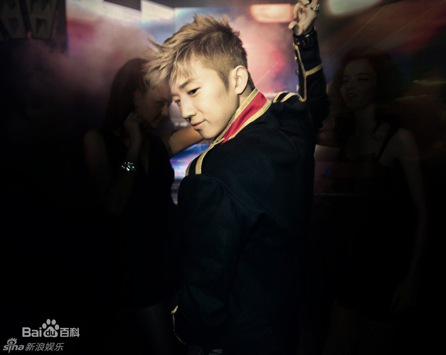 http://www.newswatch247.com/pics/star/pic/34d785a8db0113f9b714904f1eab82b6.jpg