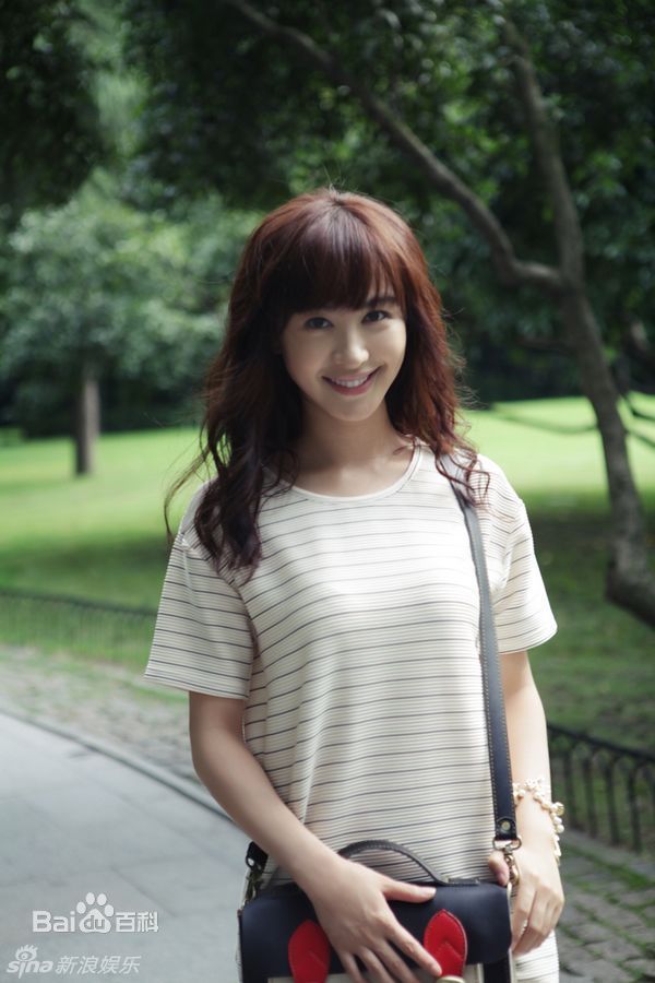 http://www.newswatch247.com/pics/star/pic/350237e6c78659fbcf8ef584fddfe07b.jpg