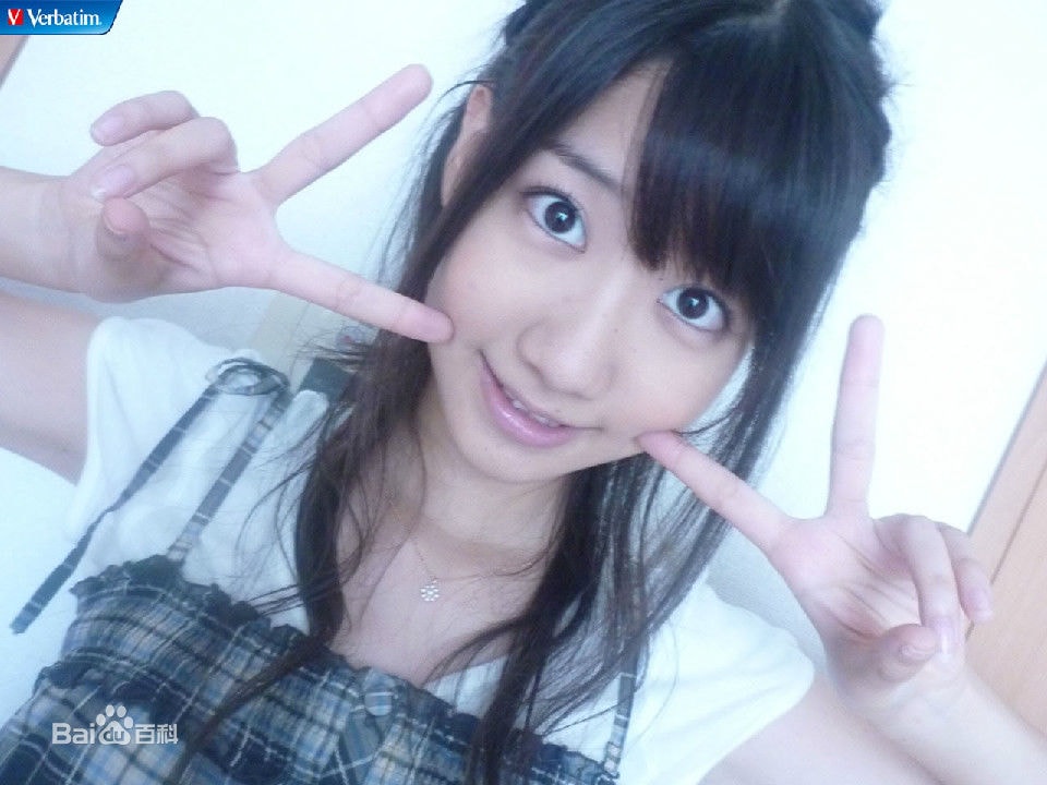 http://www.newswatch247.com/pics/star/pic/35c50f7e9a290d1eb82b38db5de6d17d.jpg
