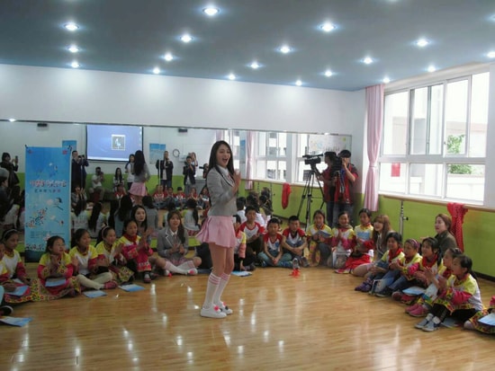 http://www.newswatch247.com/pics/star/pic/3624d6d3342d2e84f783528fb9b07cba.jpg