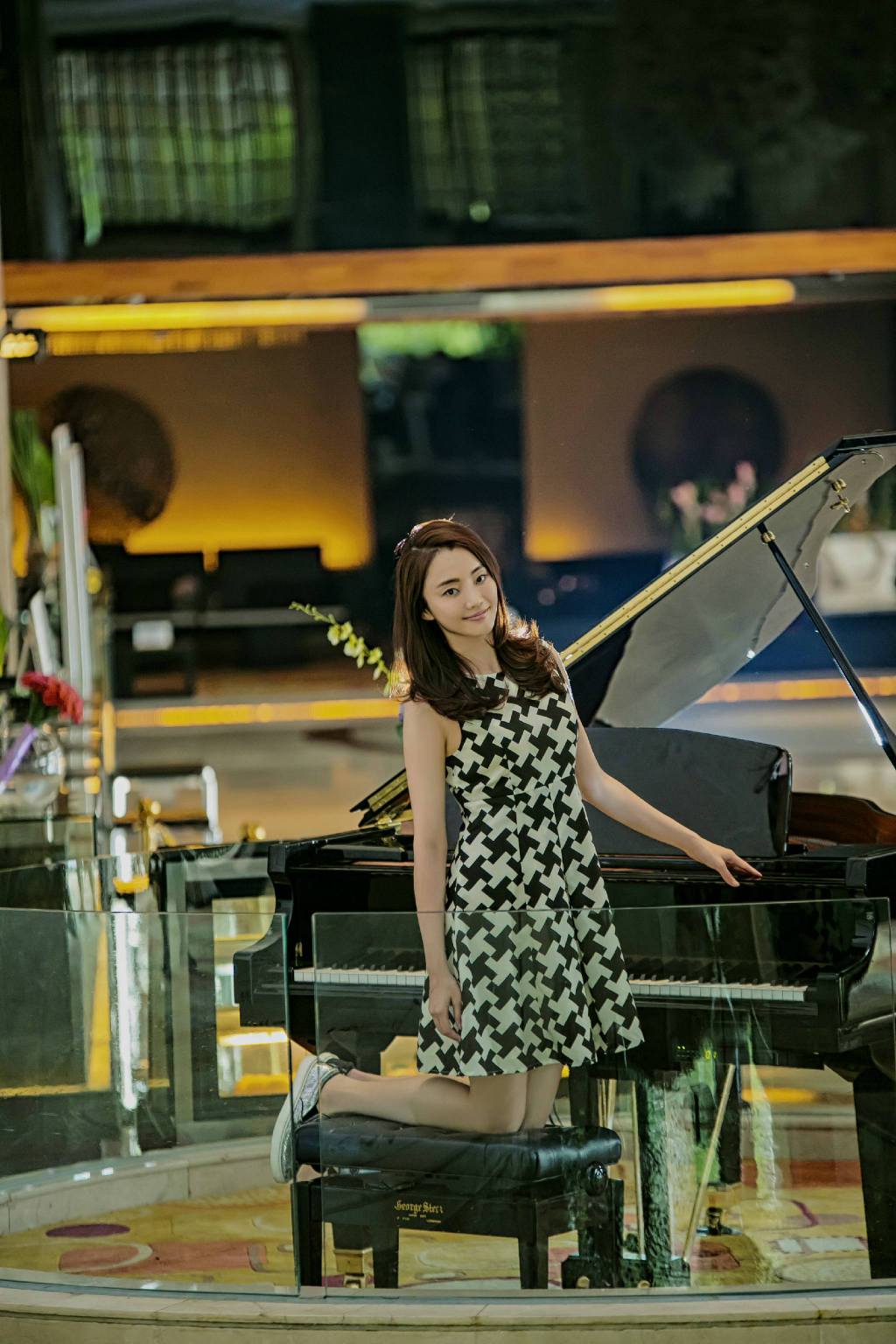 http://www.newswatch247.com/pics/star/pic/37c78d924a13dac8e77d957ee11f4f4c.jpg