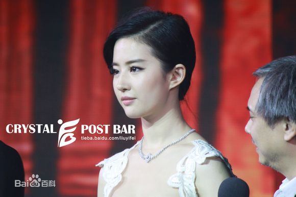 http://www.newswatch247.com/pics/star/pic/37d56de721e2ef64aee3802dc257cbf1.jpg