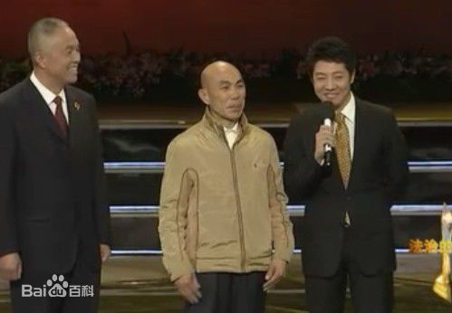 http://www.newswatch247.com/pics/star/pic/382659855f57c2340970dee14487c687.jpg