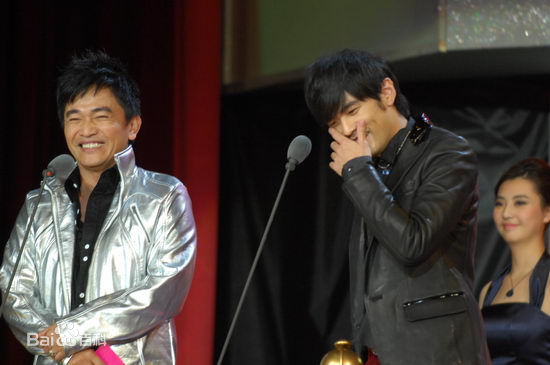http://www.newswatch247.com/pics/star/pic/38d5d1579eacb1d63fe13a4951fb008d.jpg