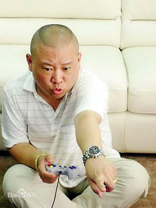 http://www.newswatch247.com/pics/star/pic/398f4d603b78b9d664066c1c1afddbc3.jpg