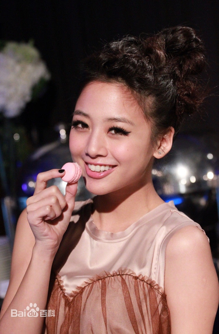 http://www.newswatch247.com/pics/star/pic/39fbcf9f45376268fe89b6f34c00bfea.jpg