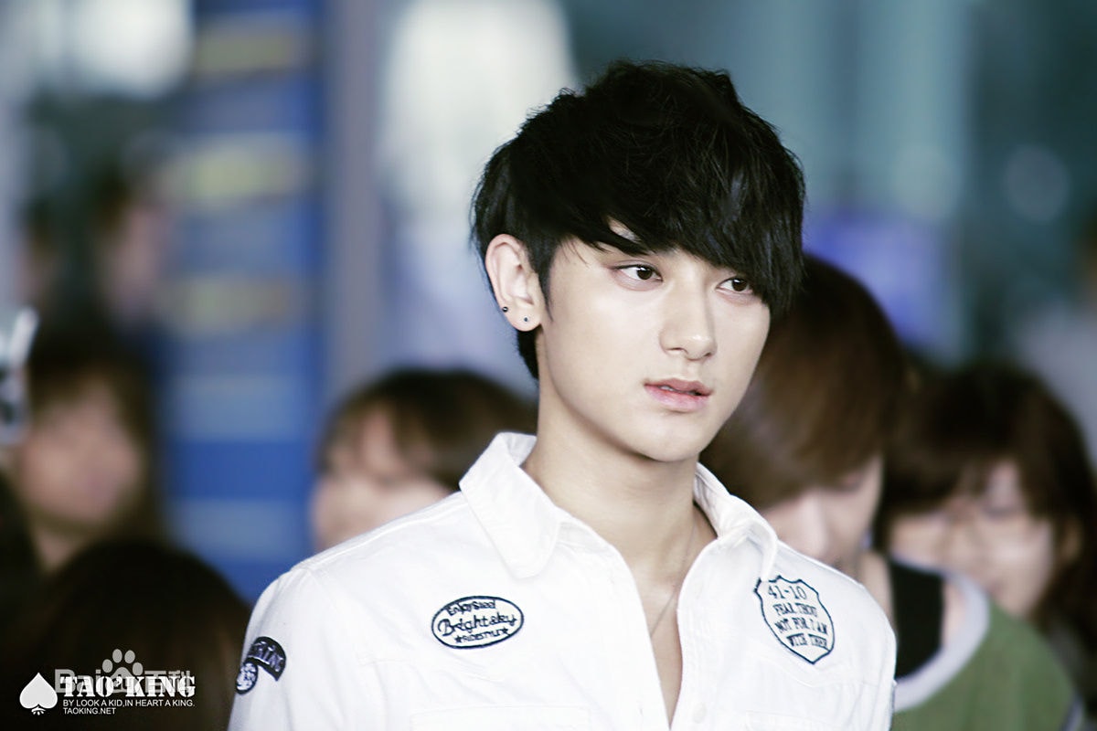 http://www.newswatch247.com/pics/star/pic/3a1e0c4d6ca5baa1c96f193b329dac6e.jpg