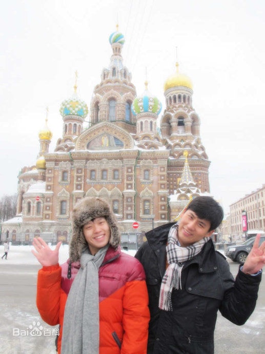 http://www.newswatch247.com/pics/star/pic/3a34949a65a5cd8620f69e33edcfd82b.jpg