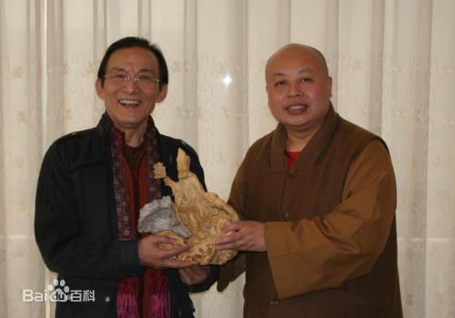 http://www.newswatch247.com/pics/star/pic/3aece86df9cc7be876d09b3b0ce3b5d1.jpg