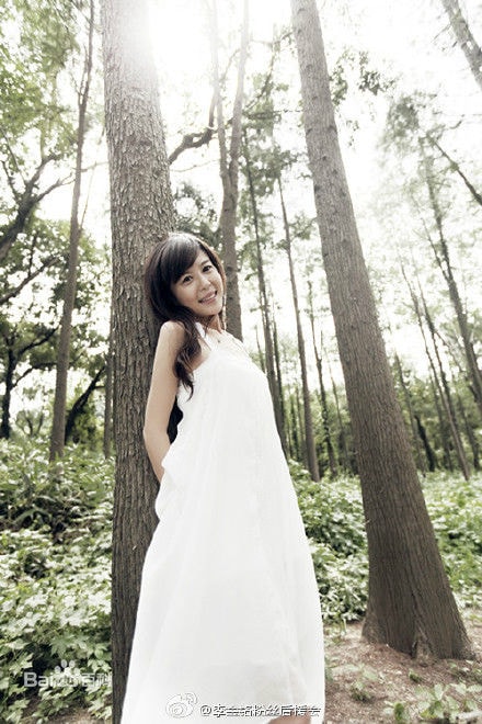 http://www.newswatch247.com/pics/star/pic/3bed9b75a2cd2ee5cf904e25614fddbc.jpg