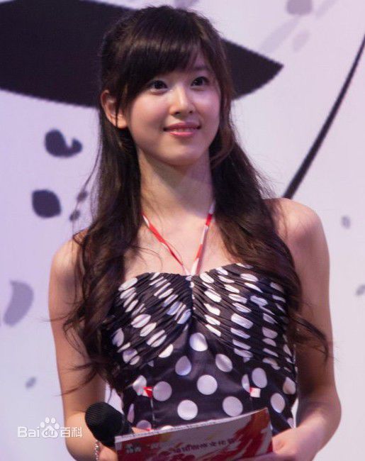 http://www.newswatch247.com/pics/star/pic/3c82001709e26e043ad85c129461d569.jpg