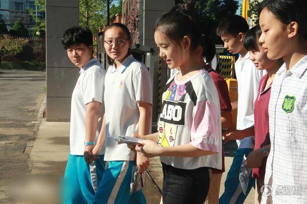 http://www.newswatch247.com/pics/star/pic/3d9026ac17f16a22e3d79fe5b842ffa3.jpg