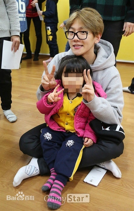 http://www.newswatch247.com/pics/star/pic/3ebfa70eccfaeb8c0cb51d5035f401b3.jpg