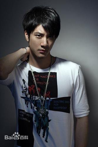 http://www.newswatch247.com/pics/star/pic/3eda14c7c526baa57c0853de0605fa40.jpg
