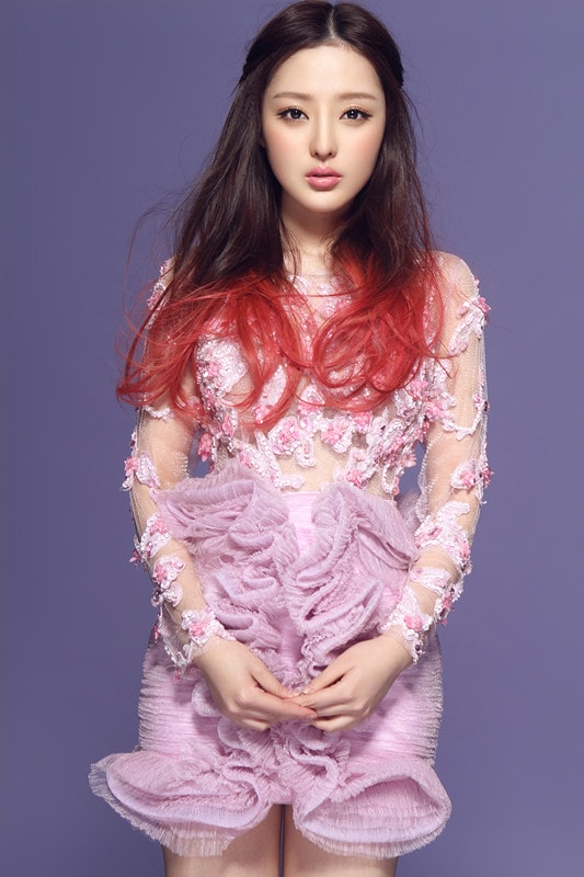 http://www.newswatch247.com/pics/star/pic/3f0e34d6eb466f2efc5efeef15a1496c.jpg