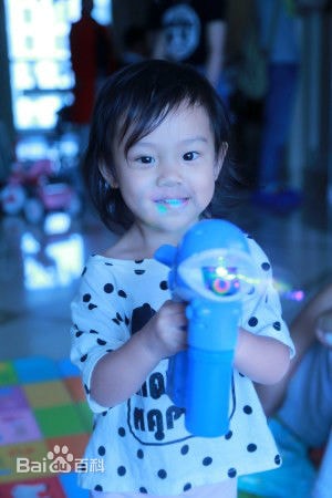 http://www.newswatch247.com/pics/star/pic/4055de7ade3a3761bf9564eea8208c16.jpg