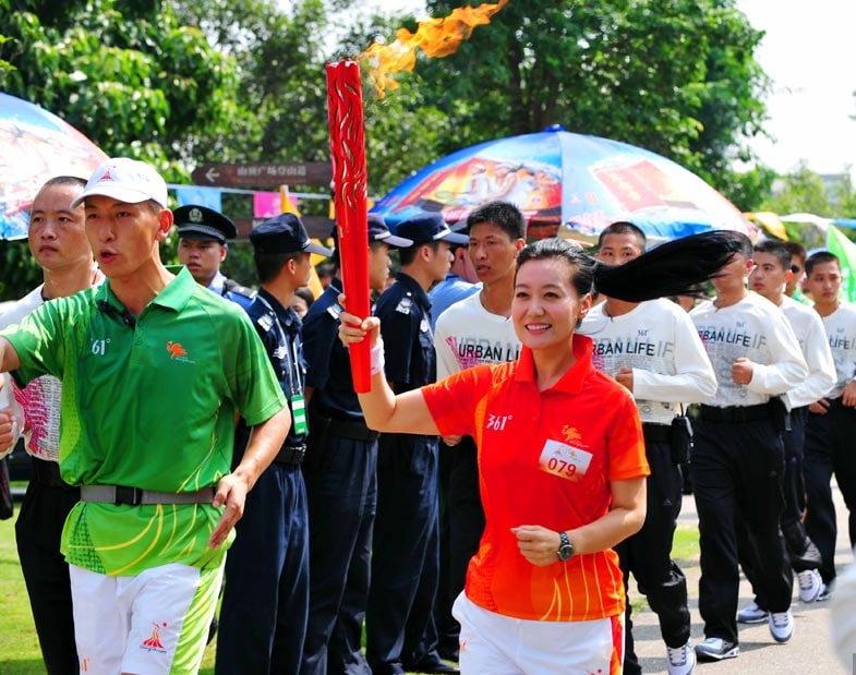 http://www.newswatch247.com/pics/star/pic/40b13b74ea620404e6c6f40b784a1b4f.jpg