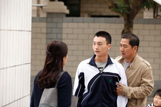 http://www.newswatch247.com/pics/star/pic/40ba/fc5d03205987036cbdf8534a2b02.jpg